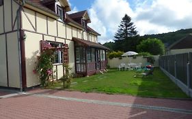 Gîte Le Petit Chalet avec parking gratuit